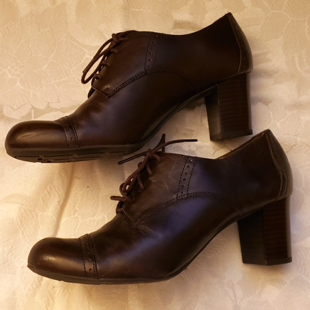 Naturalizer dress shoes